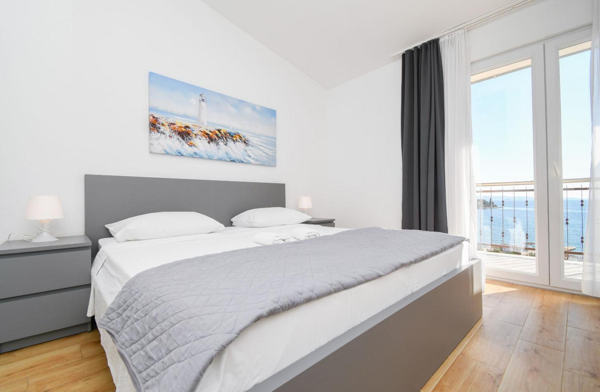 Apartments Rose - 30 M From The Beach Сегет-Враница Экстерьер фото