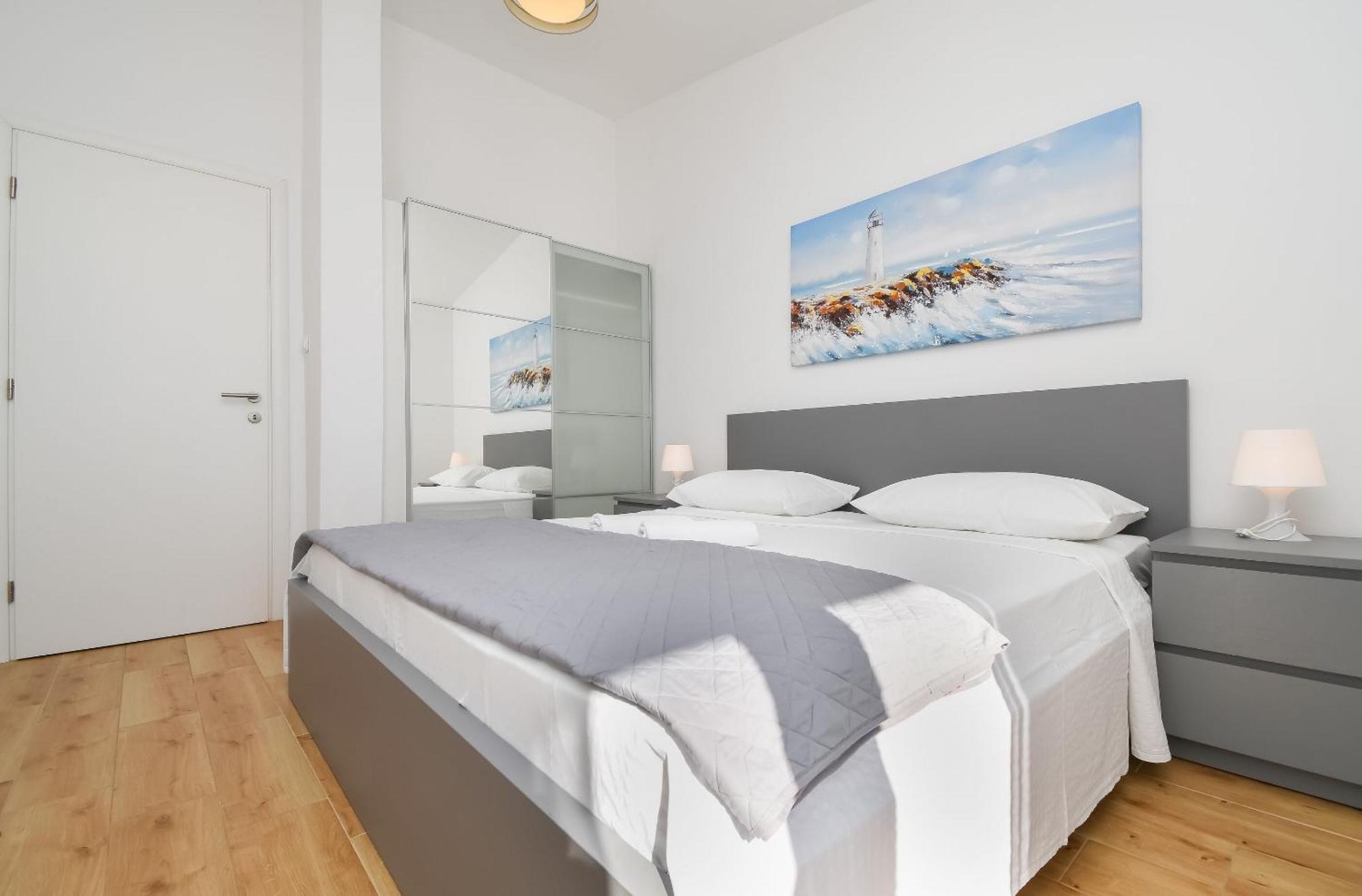Apartments Rose - 30 M From The Beach Сегет-Враница Экстерьер фото