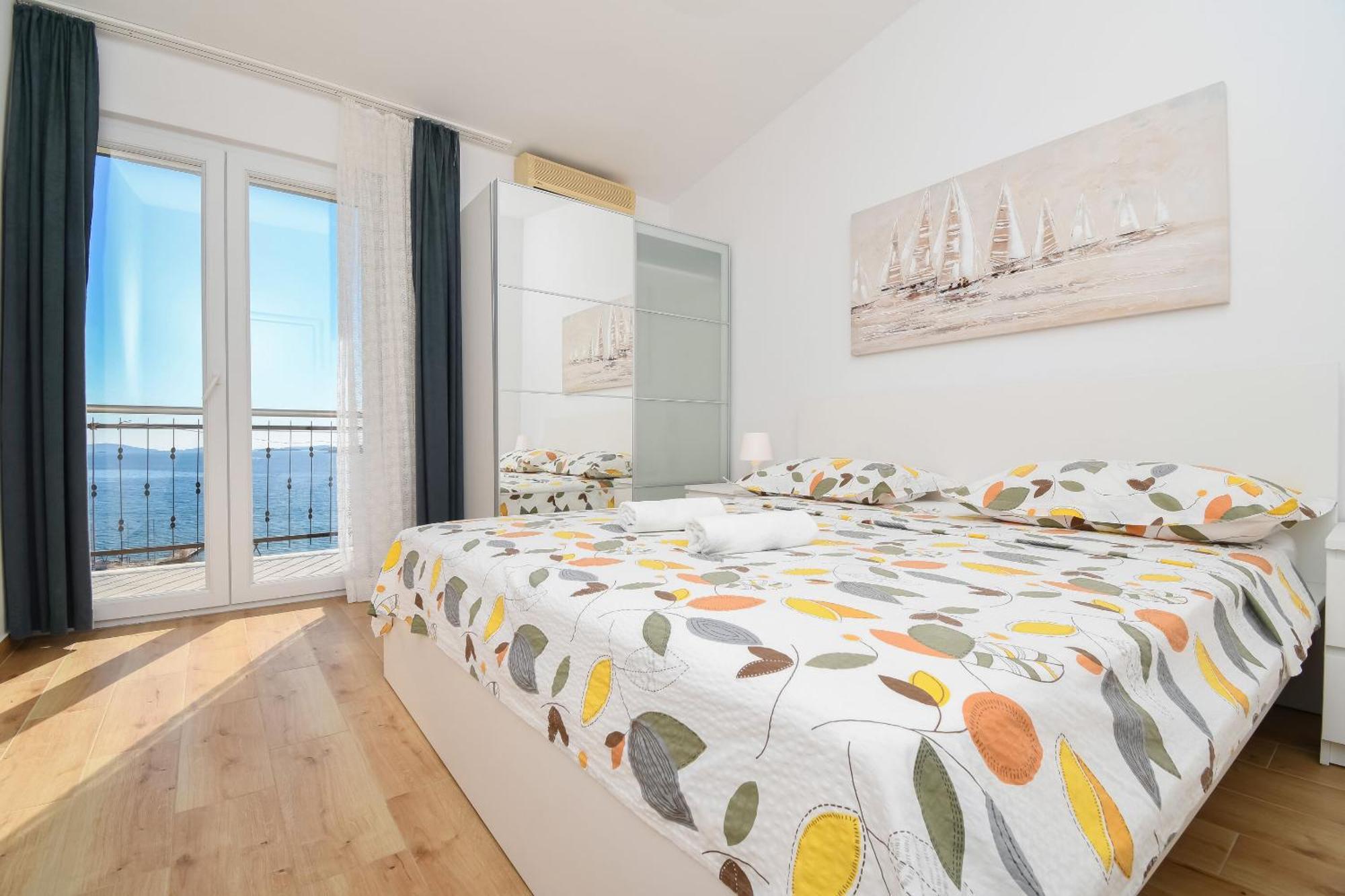 Apartments Rose - 30 M From The Beach Сегет-Враница Экстерьер фото