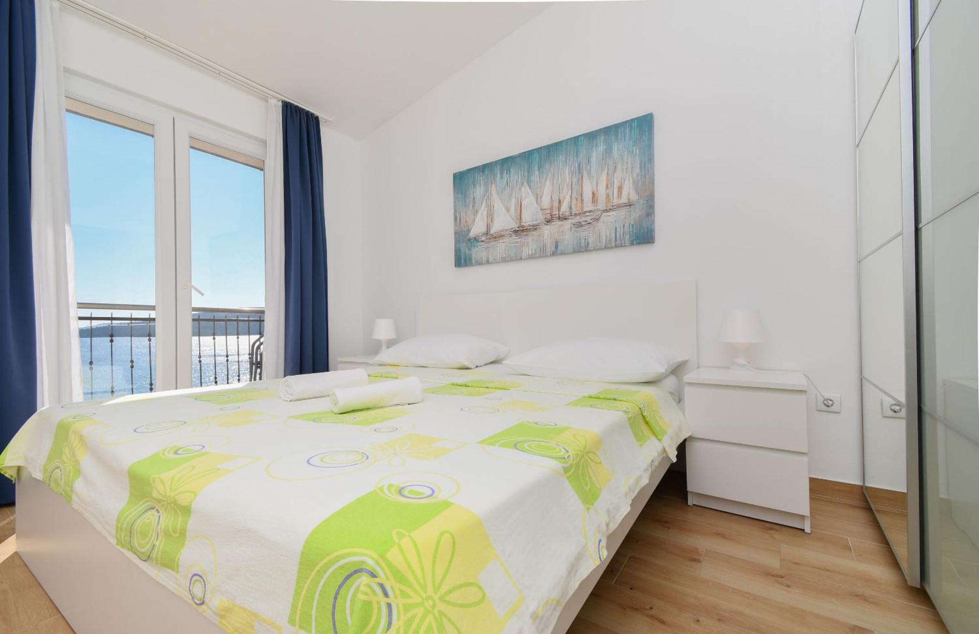 Apartments Rose - 30 M From The Beach Сегет-Враница Экстерьер фото